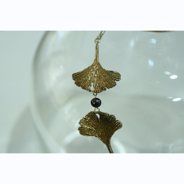 Ginkgo Leaf and Grey Pearl Necklace
