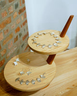Cantilever cake stand