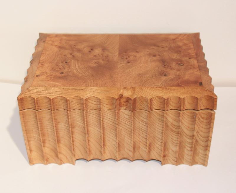 Fluted box