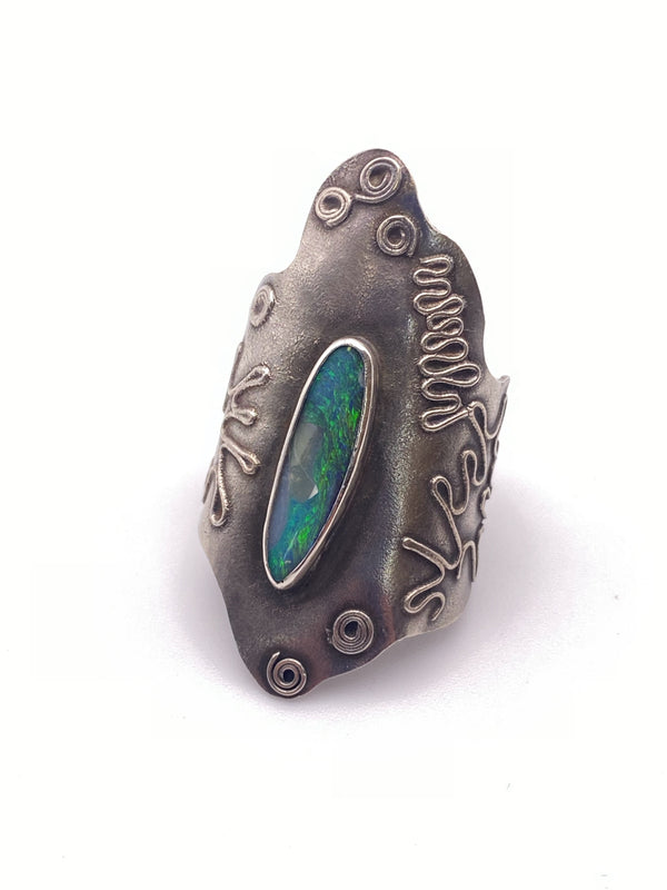 Shield Ring