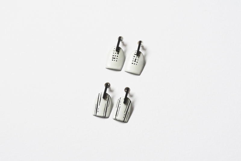 Dot Marked Enamel Bar Stud Earrings - No. 55