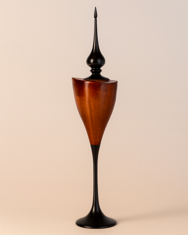 Red hollow form