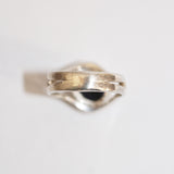 Silver Contour Ring with Iolite