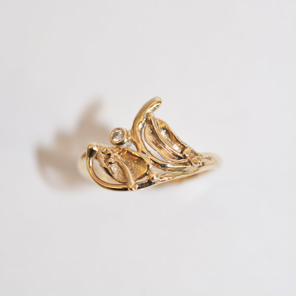 9ct Gold and Diamond Flower Ring - No. 37